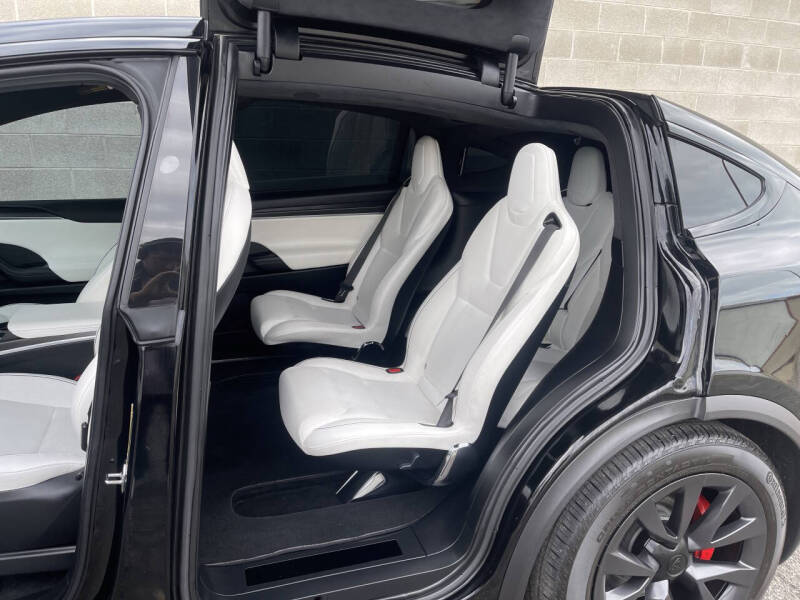 2024 Tesla Model X Plaid