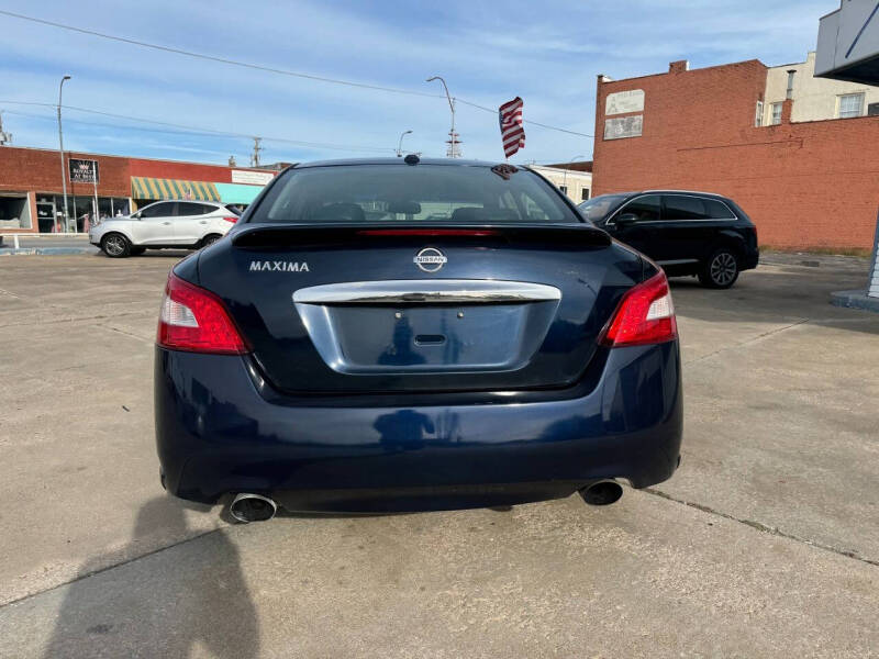 2009 Nissan Maxima SV photo 10