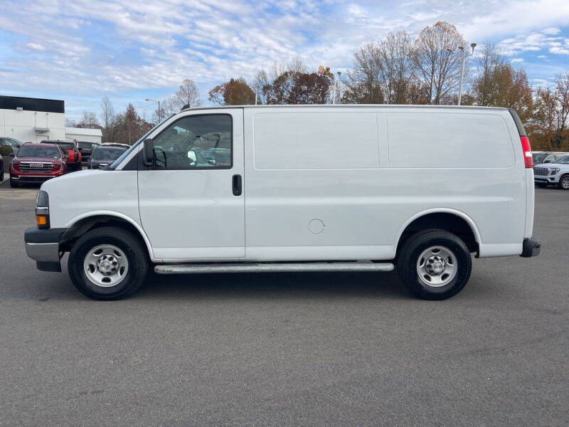 2023 Chevrolet Express 2500
