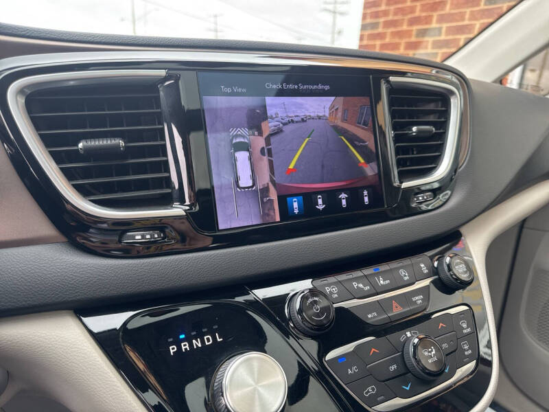 2018 Chrysler Pacifica Touring L Plus