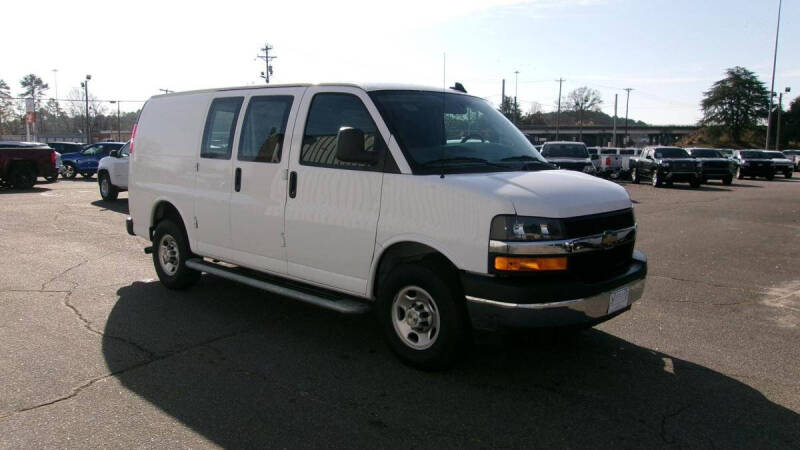 2024 Chevrolet Express 2500
