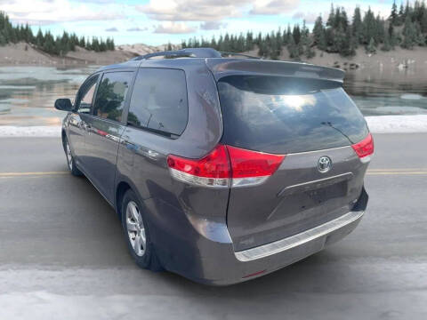 2014 Toyota Sienna