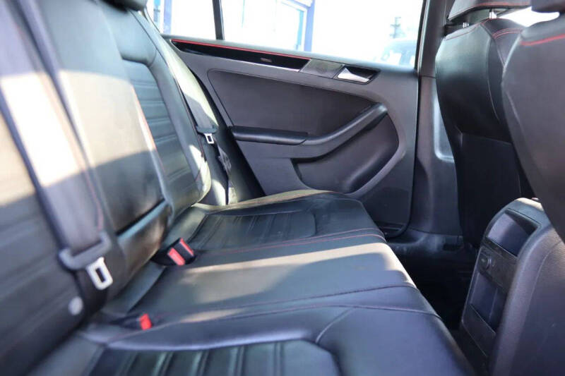 2017 Volkswagen Jetta 2.0T GLI