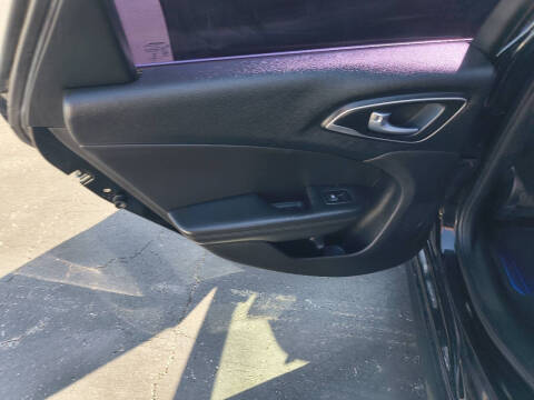 2016 Chrysler 200 C
