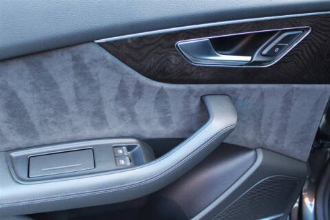 2020 Audi Q8 quattro Prestige 55 TFSI