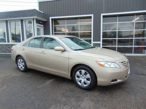 2009 Toyota Camry for sale at Akron Auto Sales in Akron OH