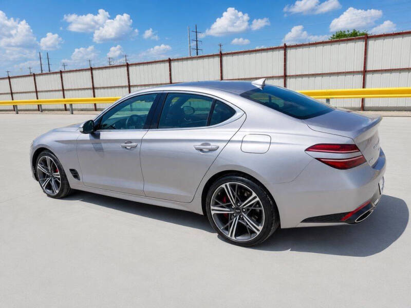 2025 Genesis G70