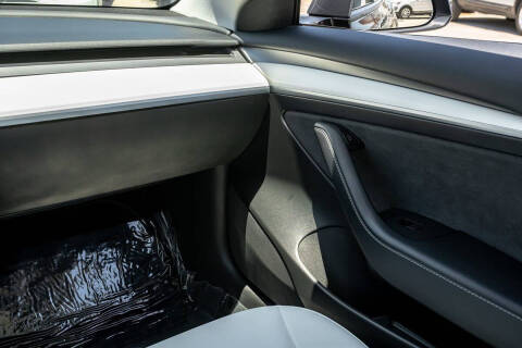 2023 Tesla Model 3 Performance