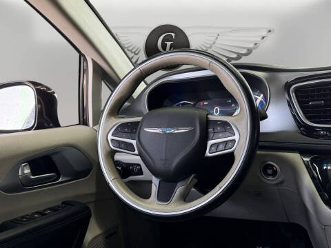 2018 Chrysler Pacifica Hybrid Limited