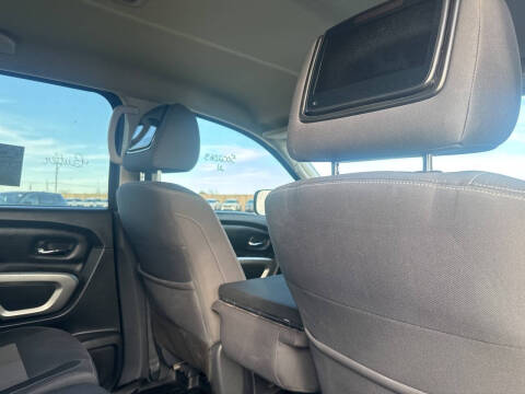 2021 Nissan Titan SV