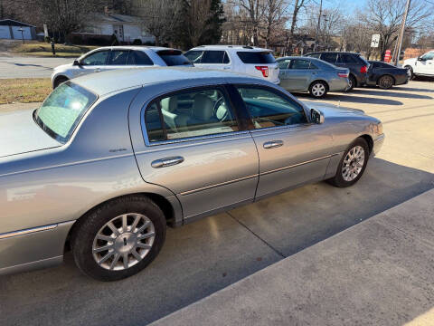 2006 Lincoln Town Car Signature