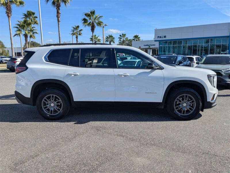 2025 GMC Acadia Elevation