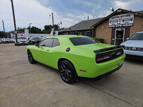 2023 Dodge Challenger SXT