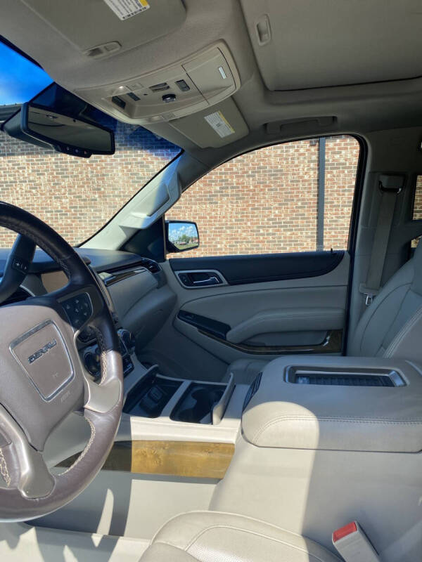 2017 GMC Yukon XL Denali