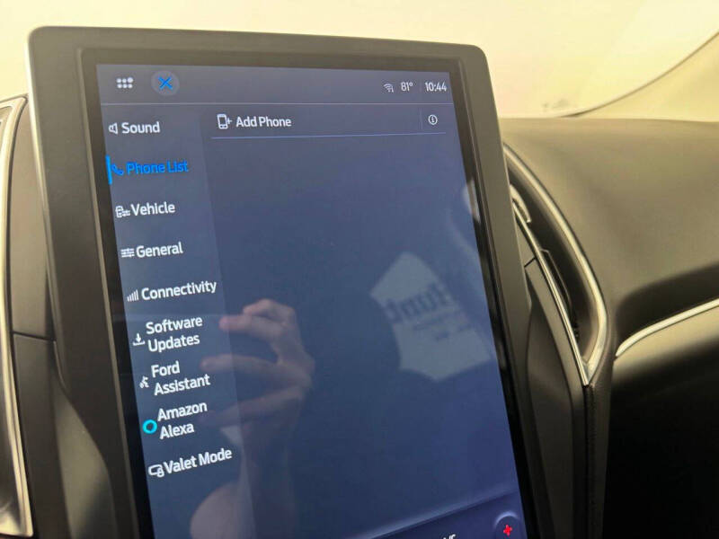 2023 Ford Edge Titanium