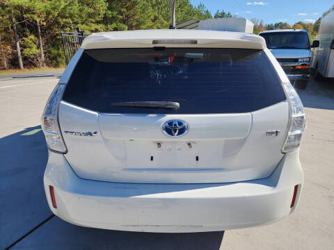 2014 Toyota Prius v Two