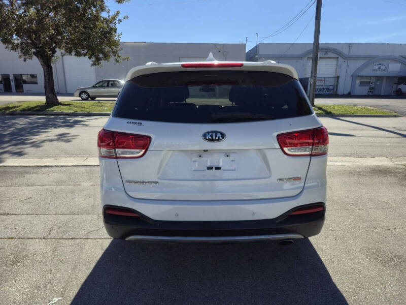 2016 Kia Sorento EX