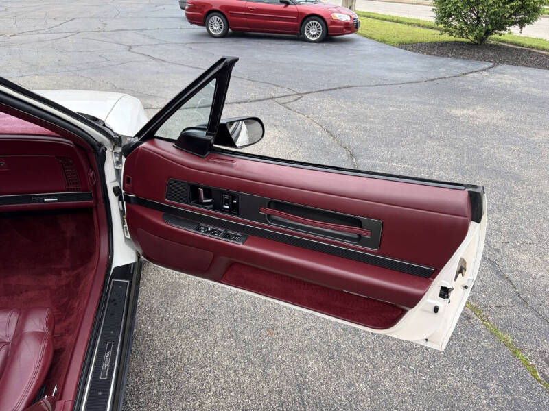 1990 Buick Reatta