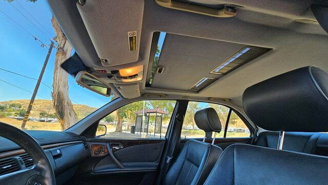 2001 Mercedes-Benz E-Class E 320