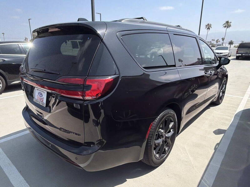 2025 Chrysler Pacifica Limited