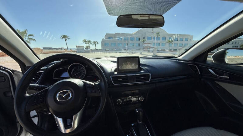 2015 Mazda MAZDA3 i Touring