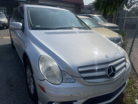 2008 Mercedes-Benz R-Class for sale at Jimmys Auto INC in Washington DC