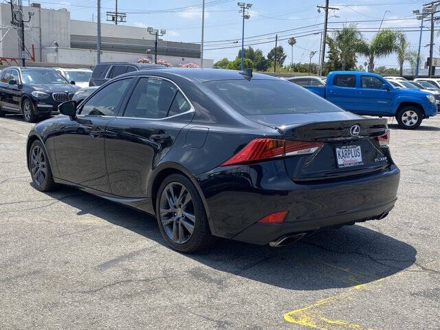 2018 Lexus IS 300