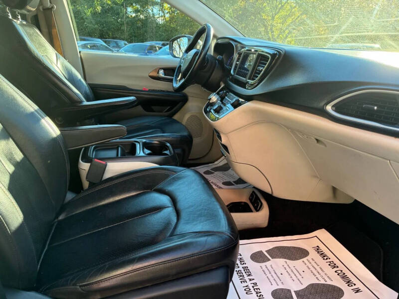 2018 Chrysler Pacifica Touring L