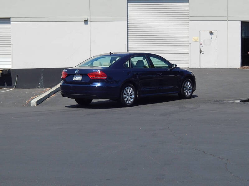 2015 Volkswagen Passat 1.8T Wolfsburg Edition