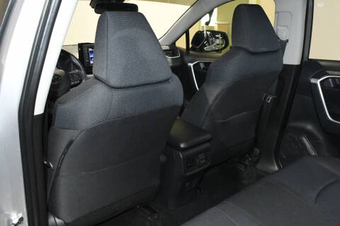 2022 Toyota RAV4 Hybrid LE