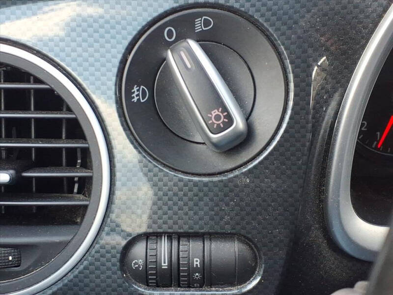 2012 Volkswagen Beetle