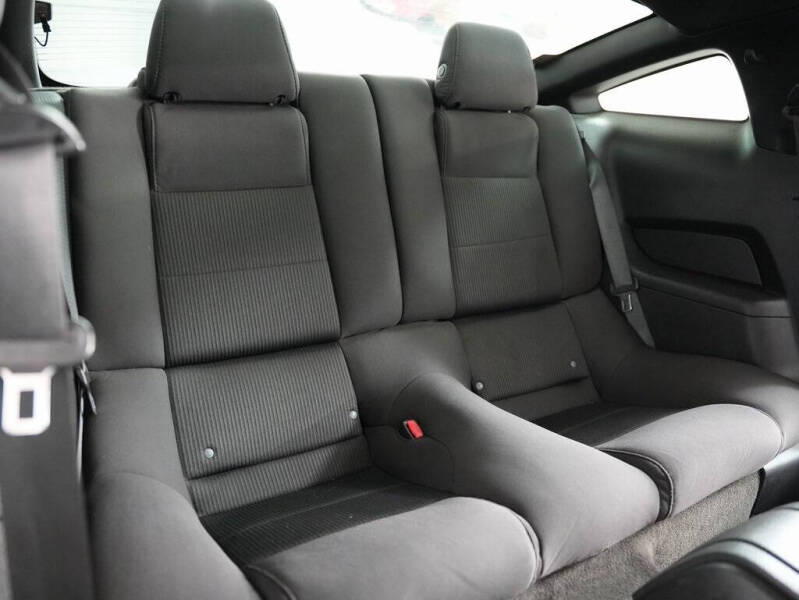 2012 Ford Mustang V6