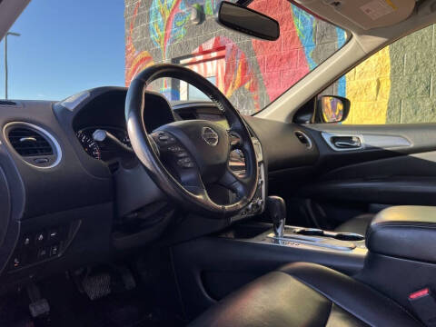 2019 Nissan Pathfinder SL