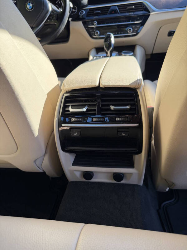 2017 BMW 5 Series 530i xDrive