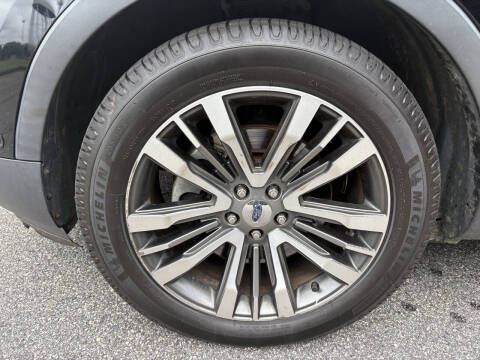2017 Ford Explorer Platinum