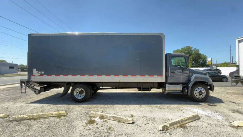 2020 Hino 268A