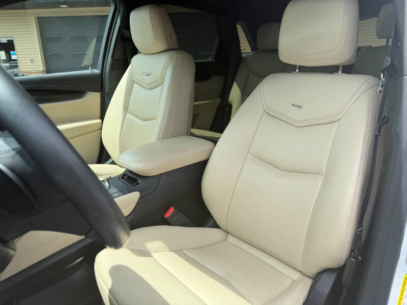 2017 Cadillac XT5