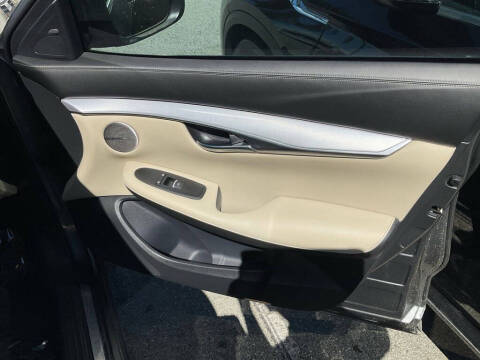 2022 Infiniti QX50 Sensory