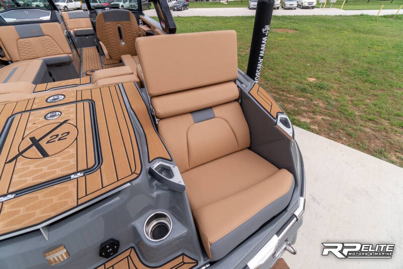 2025 MasterCraft X22