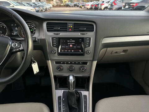 2015 Volkswagen Golf