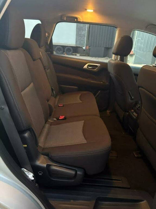 2017 Nissan Pathfinder S