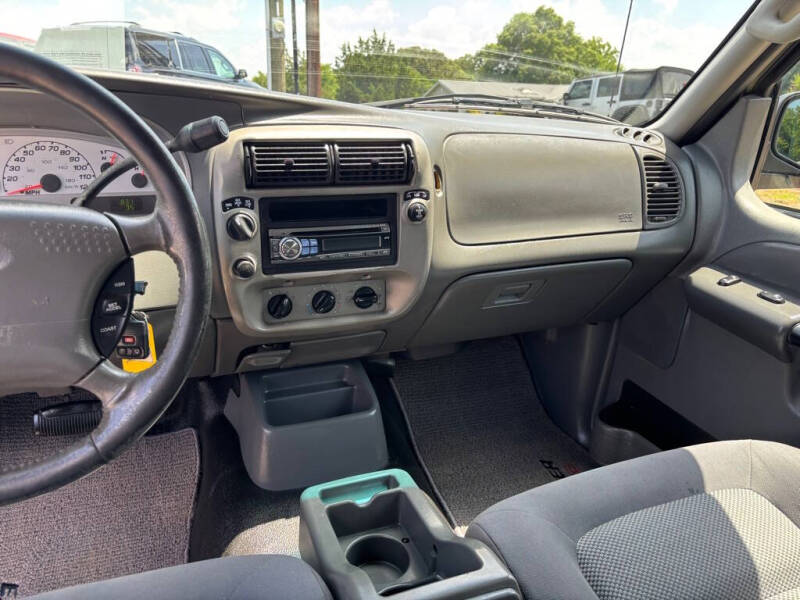 2004 Ford Explorer Sport Trac
