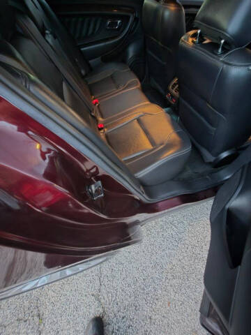 2018 Ford Taurus Limited