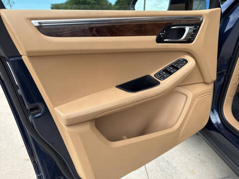 2015 Porsche Macan S