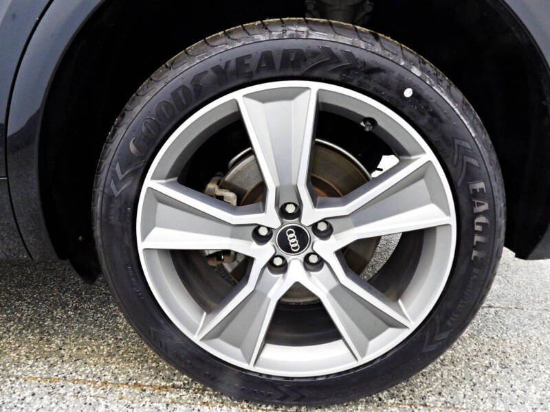 2020 Audi Q5 quattro Premium Plus 45 TFSI