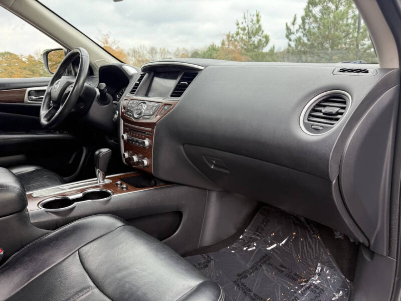 2018 Nissan Pathfinder Platinum