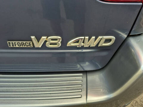 2004 Toyota Sequoia SR5