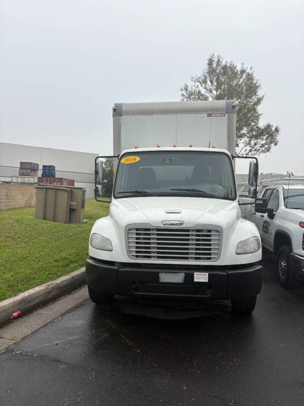 2016 Freightliner M2 106
