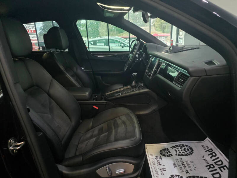 2018 Porsche Macan
