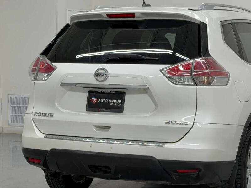 2016 Nissan Rogue SV